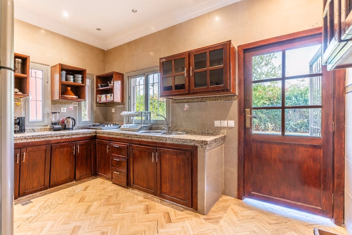 Hermosa villa con piscina en subarriendo o venta