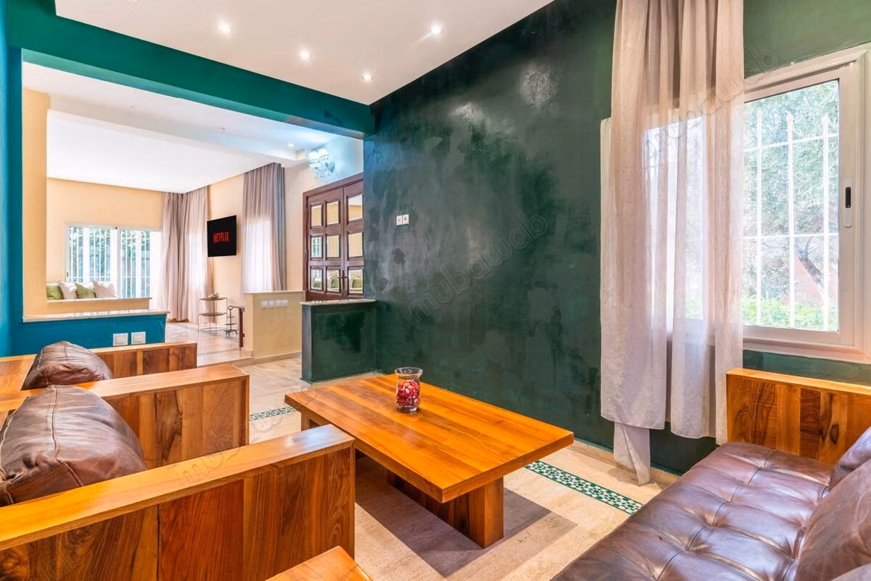 Hermosa villa con piscina en subarriendo o venta