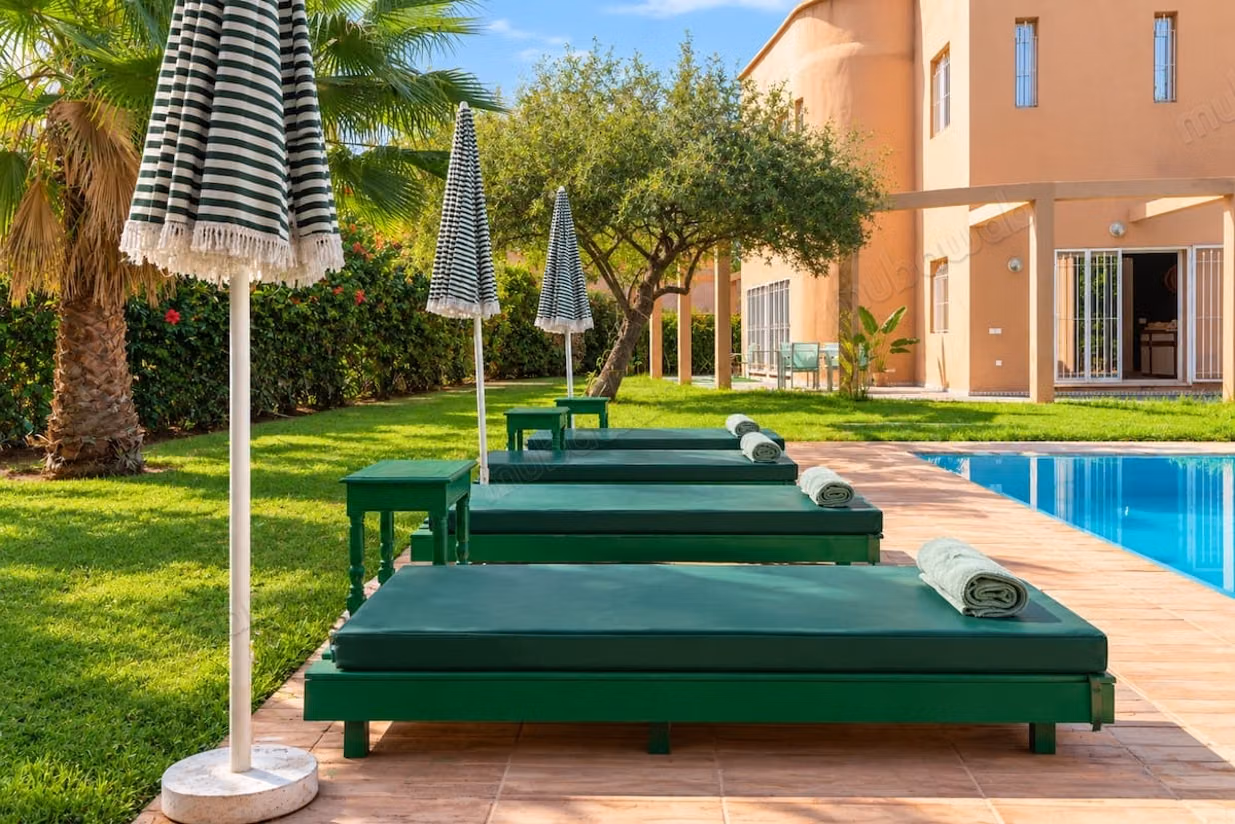 Hermosa villa con piscina en subarriendo o venta