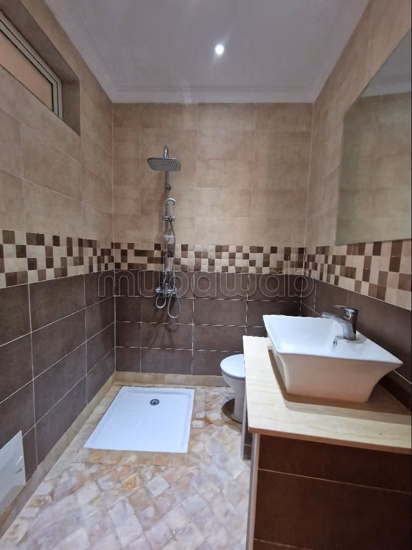 Beautiful villa with pool for sublease or sale