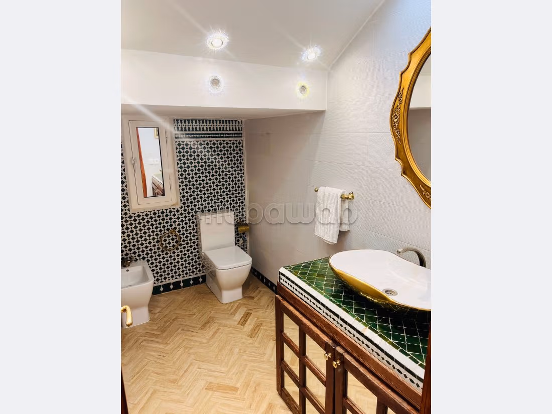 Beautiful villa with pool for sublease or sale