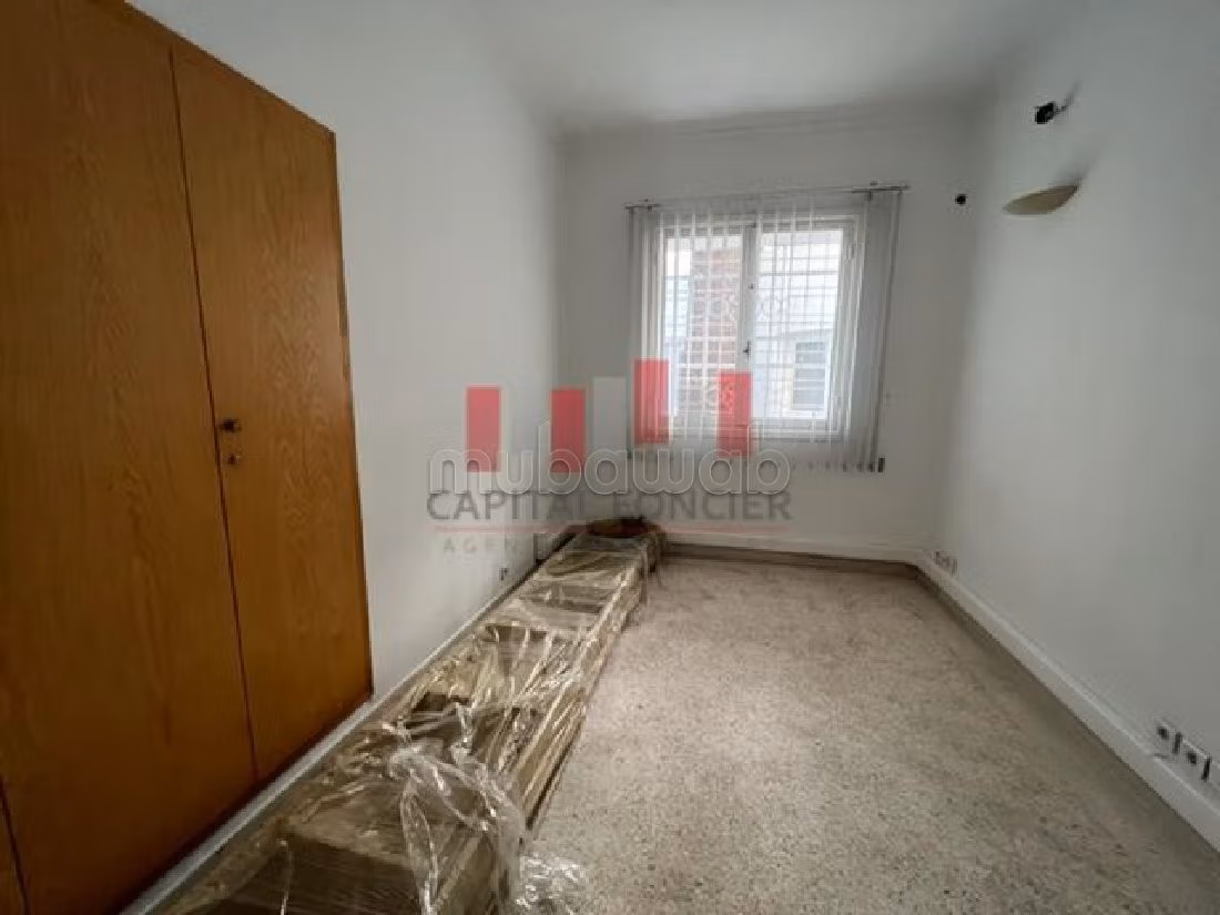Oficinas en alquiler en Polo. Superficie de 625 m². Climatización general
