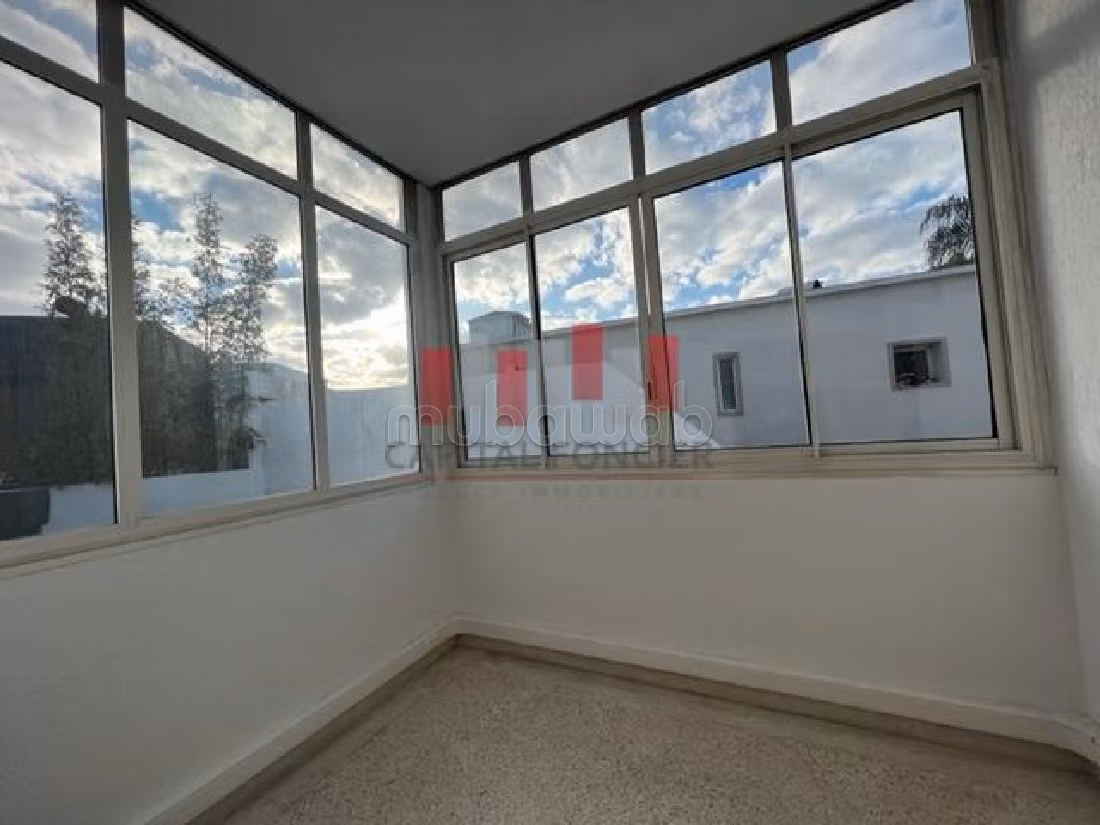 Oficinas en alquiler en Polo. Superficie de 625 m². Climatización general