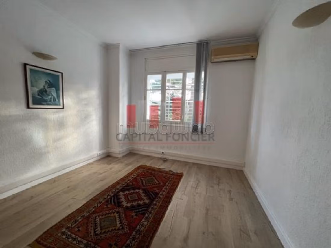 Oficinas en alquiler en Polo. Superficie de 625 m². Climatización general
