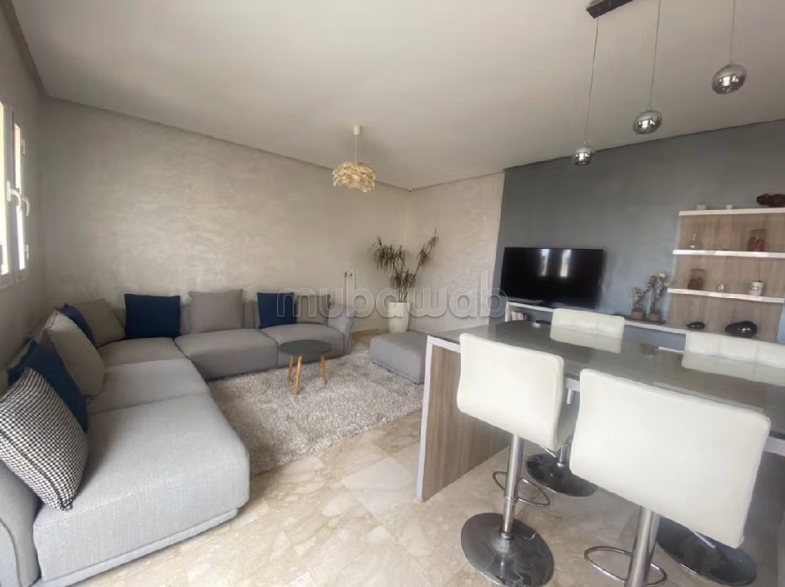 Apartment for rent in Palmier. 3 comfortable rooms. Fully furnished.