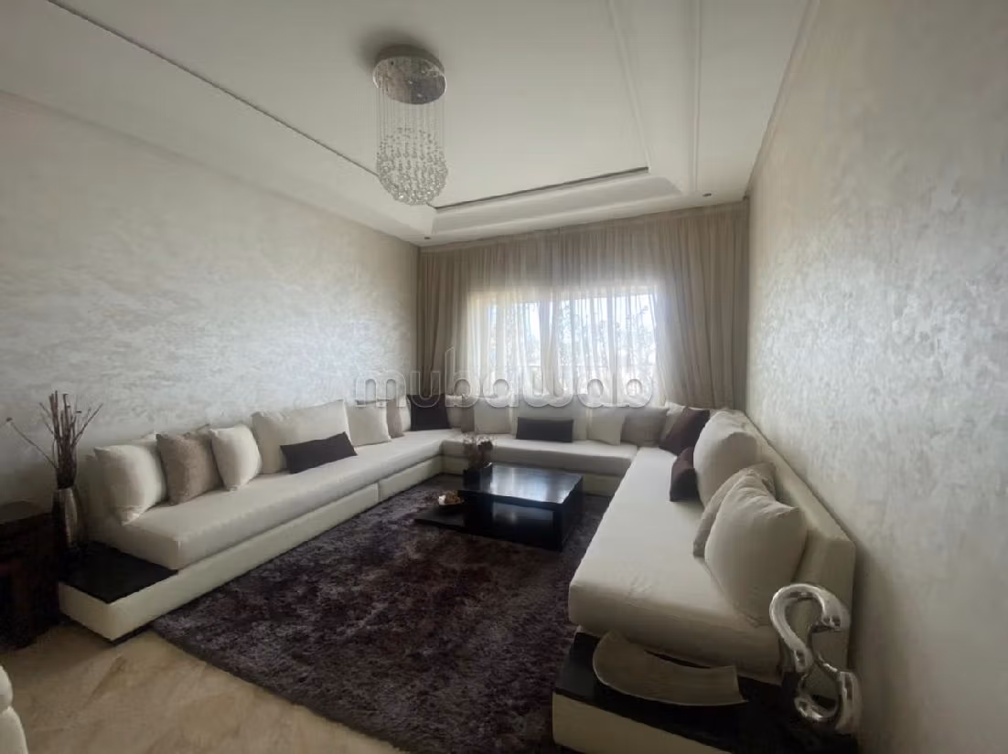 Apartment for rent in Palmier. 3 comfortable rooms. Fully furnished.