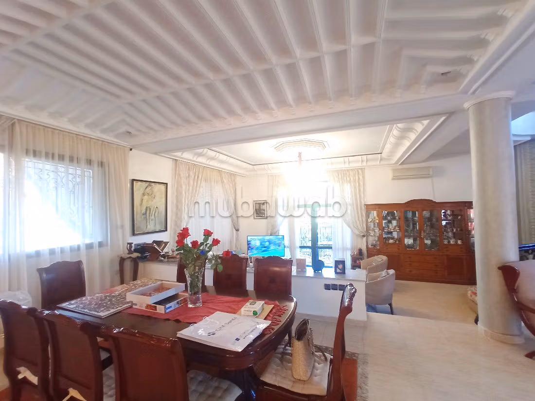 منزل فخم للبيع ب مصمودي. 7 قطع. صالون مغربي تقليدي ، إقامة آمنة