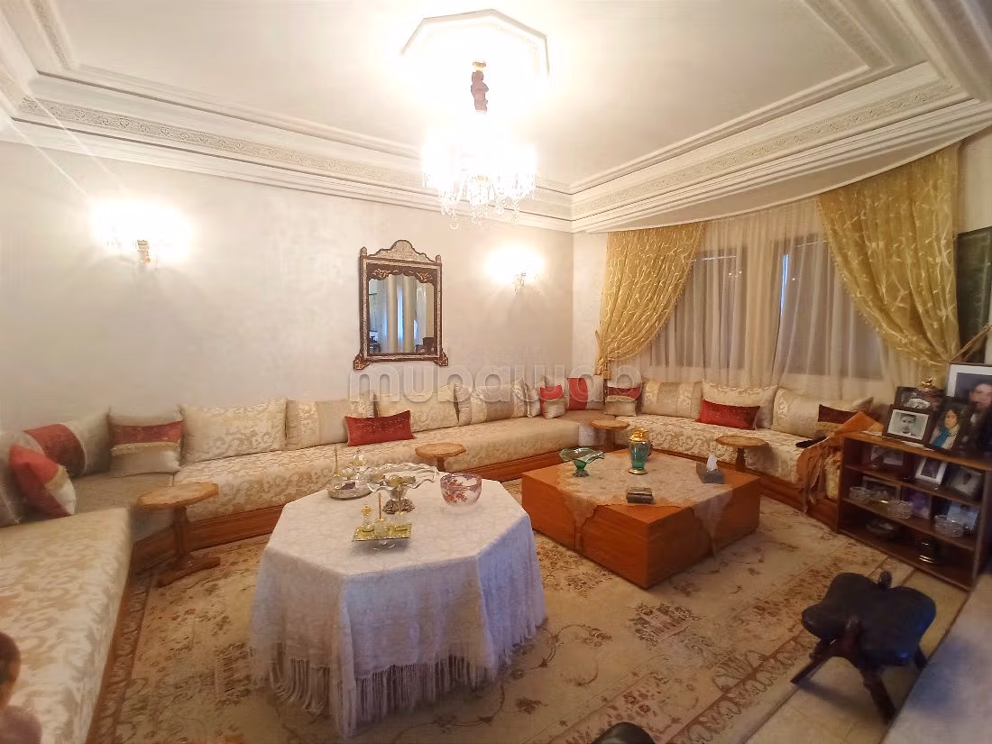 منزل فخم للبيع ب مصمودي. 7 قطع. صالون مغربي تقليدي ، إقامة آمنة