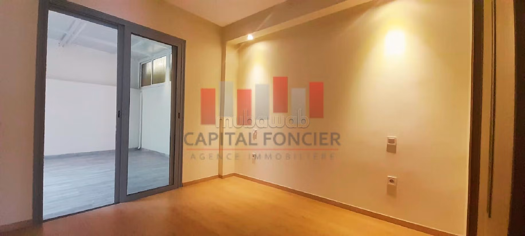 Louez cet appartement à Gauthier. 
2 chambres. 
Ascenseur et garage