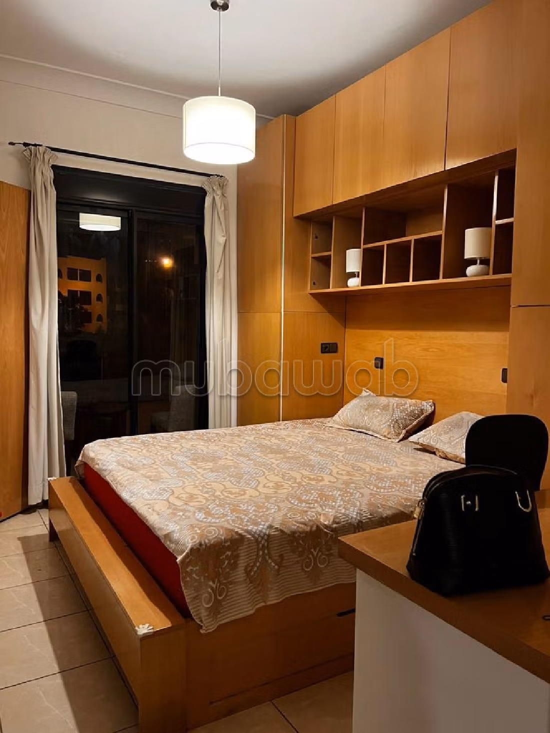 Apartment to purchase in Route de Fez. 2 lovely rooms. Furnishings. 