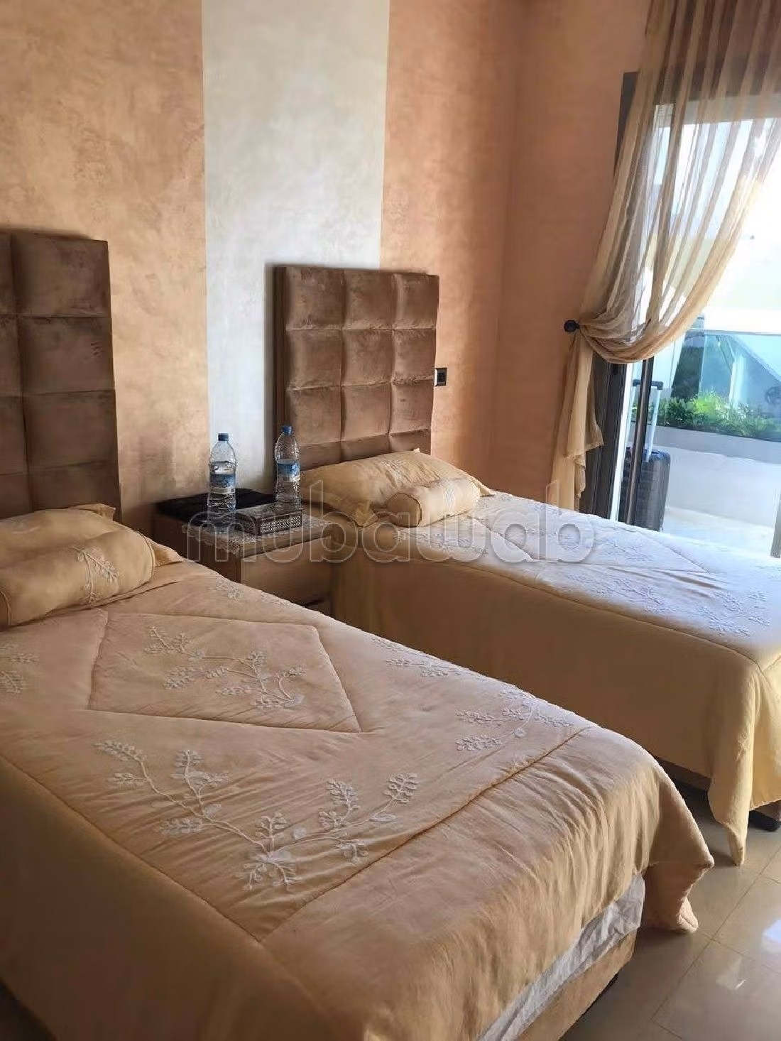 شقة جميلة للبيع بسيدي رحال الشاطئ. 4 قطع كبيرة. مفروشة