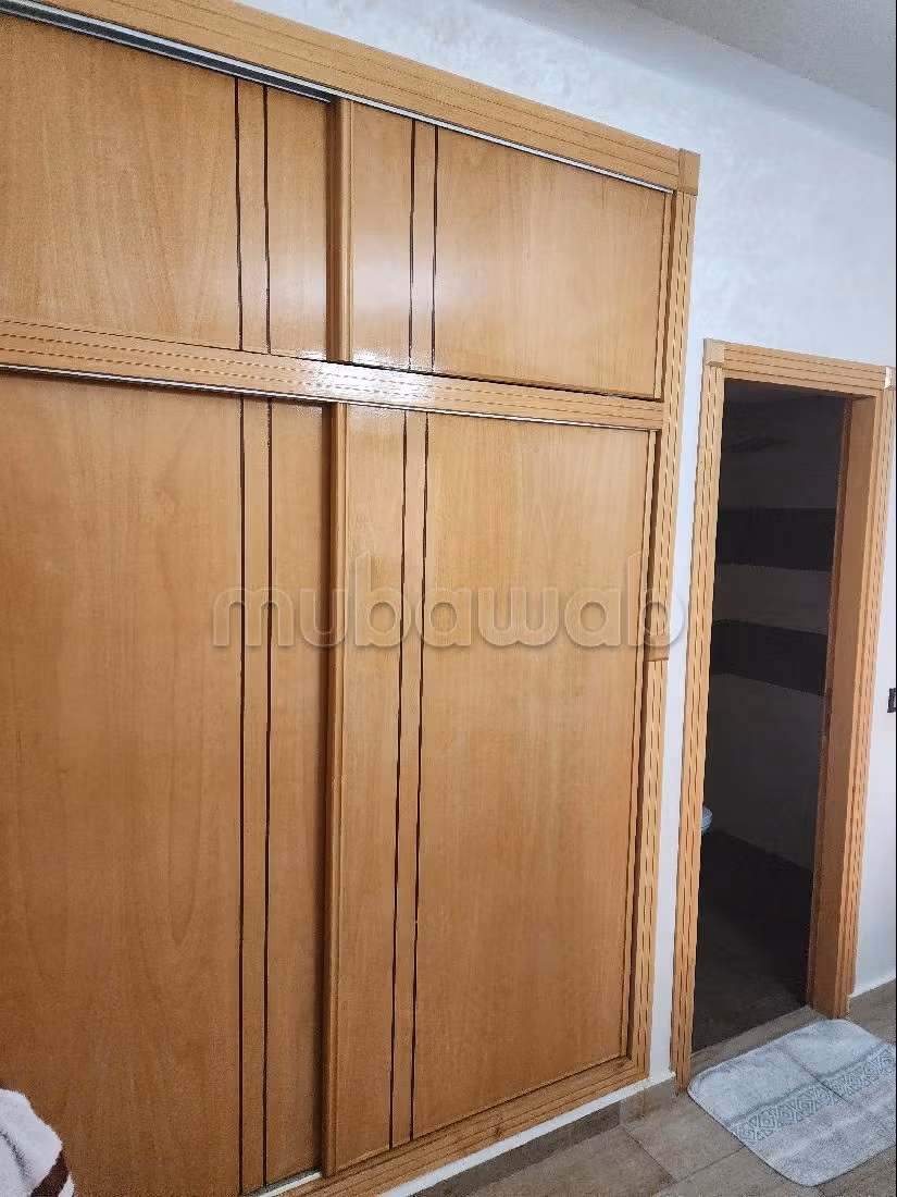 شقة جميلة للبيع ب حمرية. المساحة 110 م². مفروشة. 