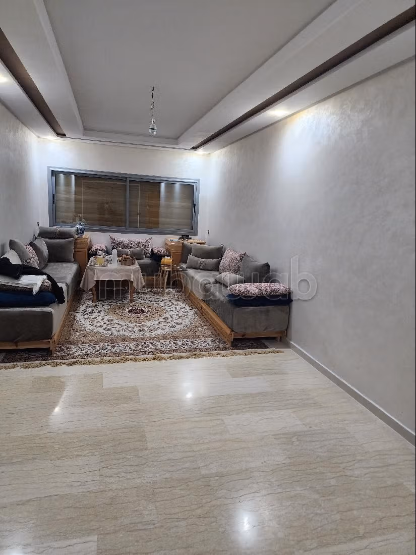 شقة جميلة للبيع ب حمرية. المساحة 110 م². مفروشة. 