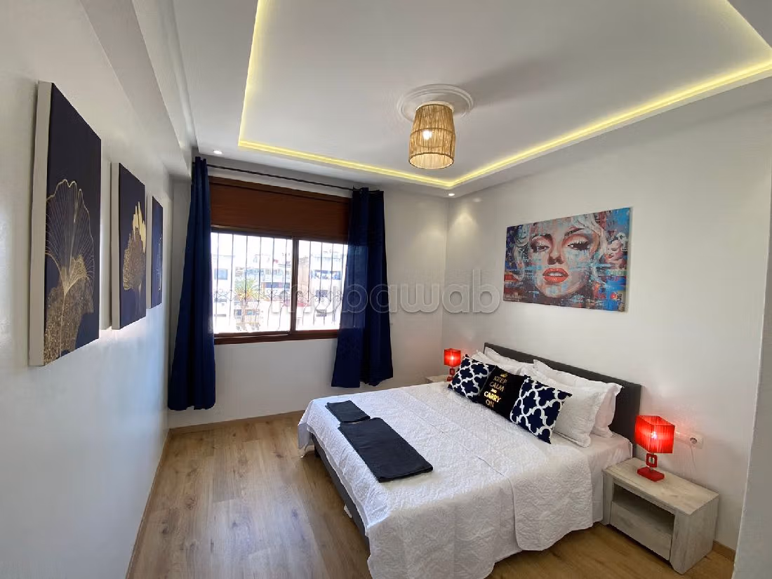 شقق للكراء بملابطا. 3 قطع رائعة. باب متين ومدفئة مركزية.