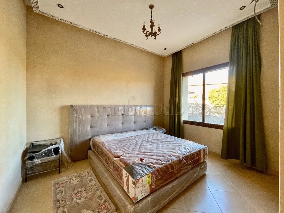 Somptueuse maison à vendre à Arrière Pays. Superficie 3600 m². AVNA Définitive