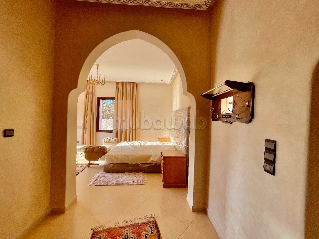 Somptueuse maison à vendre à Arrière Pays. Superficie 3600 m². AVNA Définitive