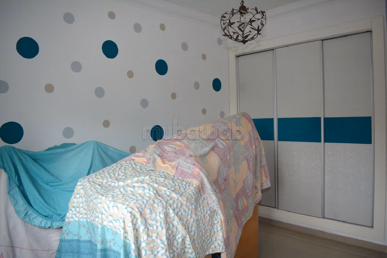 Apartment for sale in Aviation - Mabella. 6 large rooms. Traditional Moroccan living room, Secured neighbourhood. 