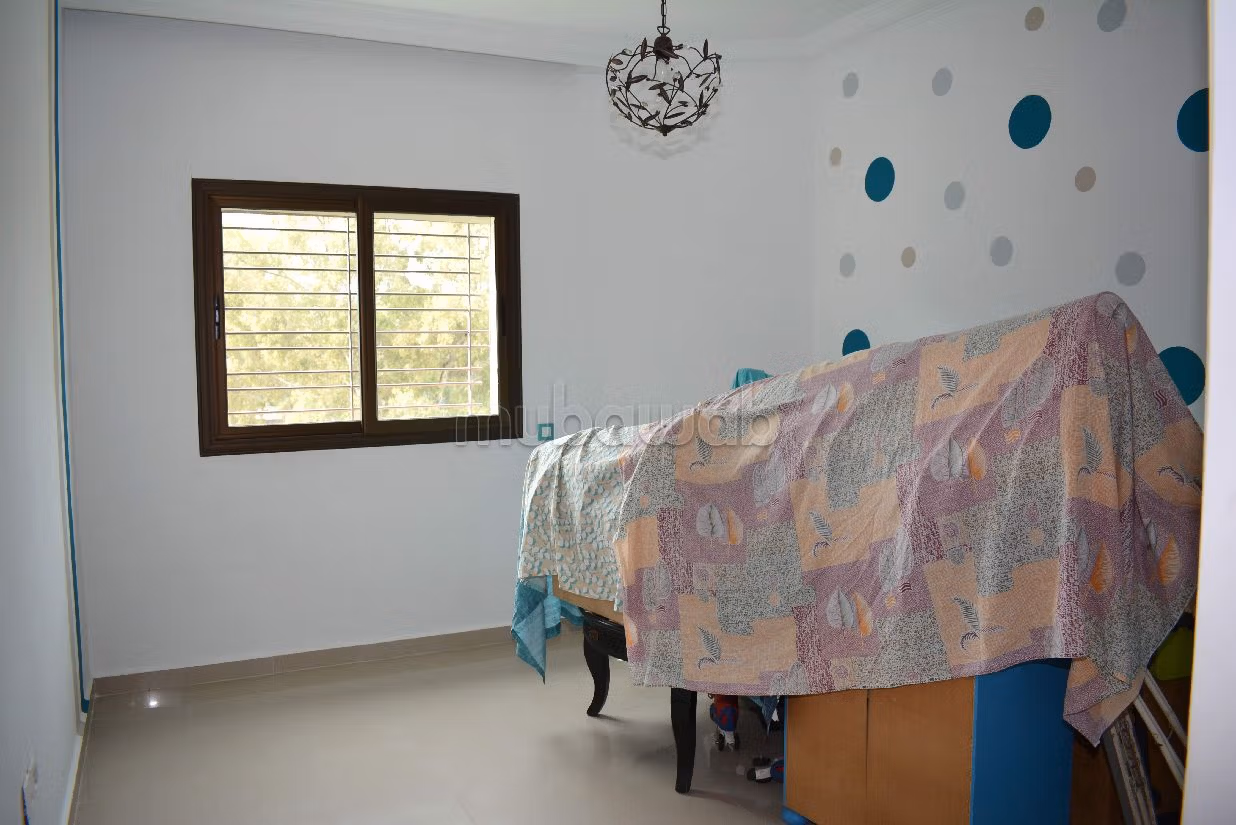 Apartment for sale in Aviation - Mabella. 6 large rooms. Traditional Moroccan living room, Secured neighbourhood. 