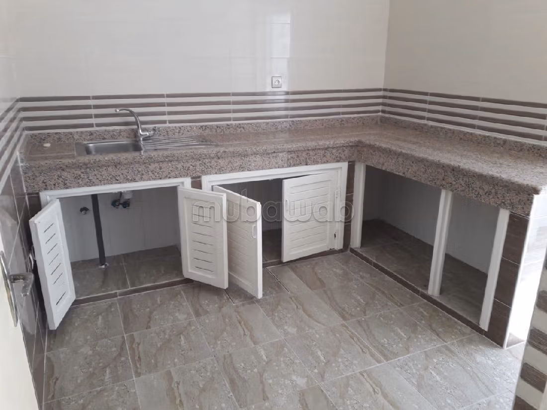 بيع منزل ب مويلحة. 4 غرف جميلة. شرفة مشرقة. 