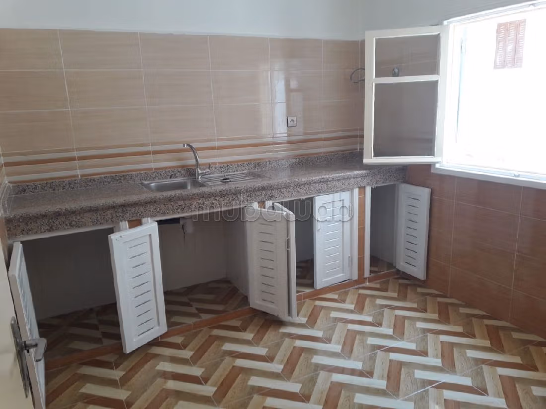 بيع منزل ب مويلحة. 4 غرف جميلة. شرفة مشرقة. 