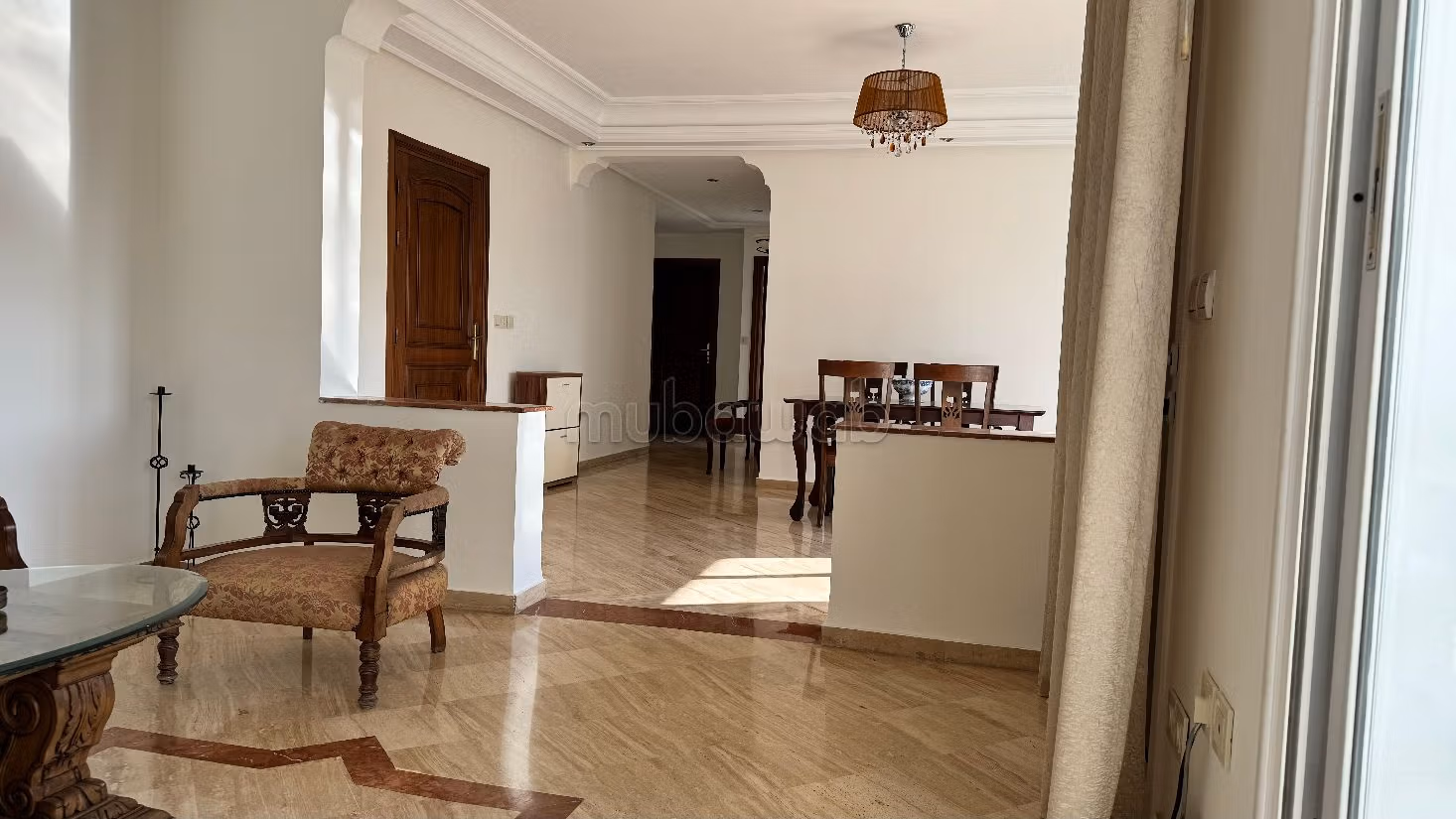 Busca pisos en venta en Anfa. 3 habitaciones. Garaje y terraza. 