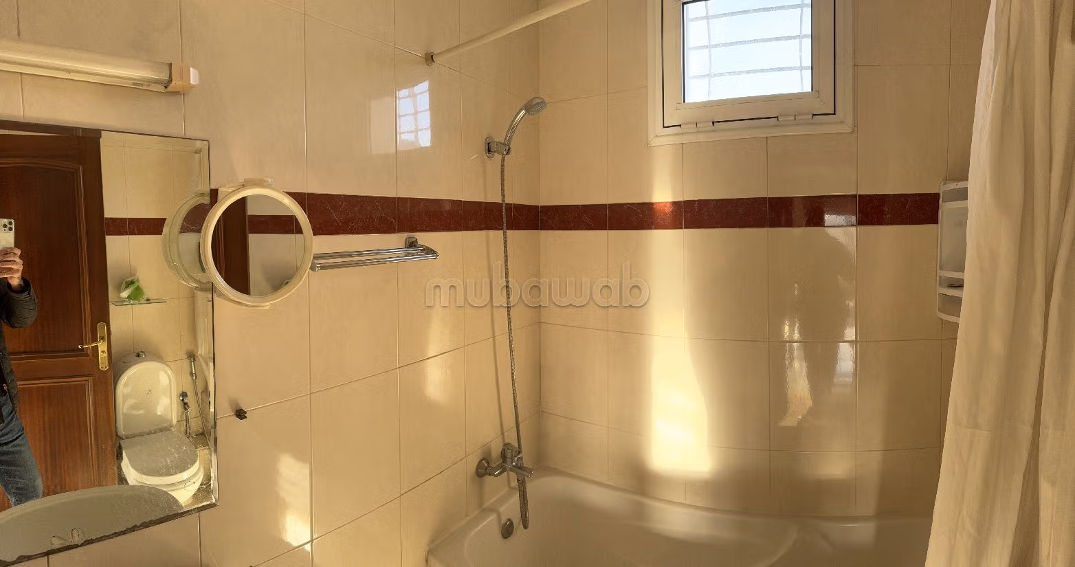 Busca pisos en venta en Anfa. 3 habitaciones. Garaje y terraza. 