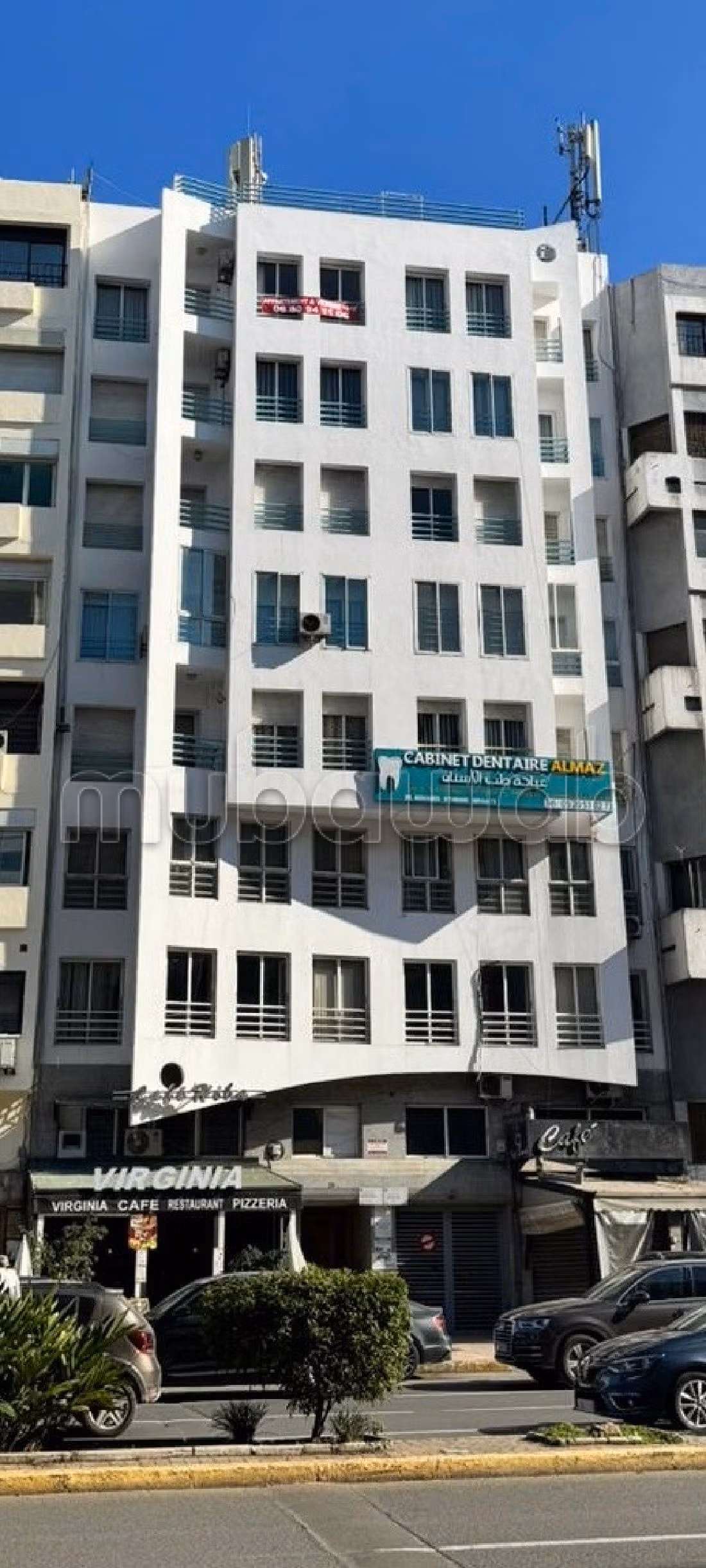 Busca pisos en venta en Anfa. 3 habitaciones. Garaje y terraza. 