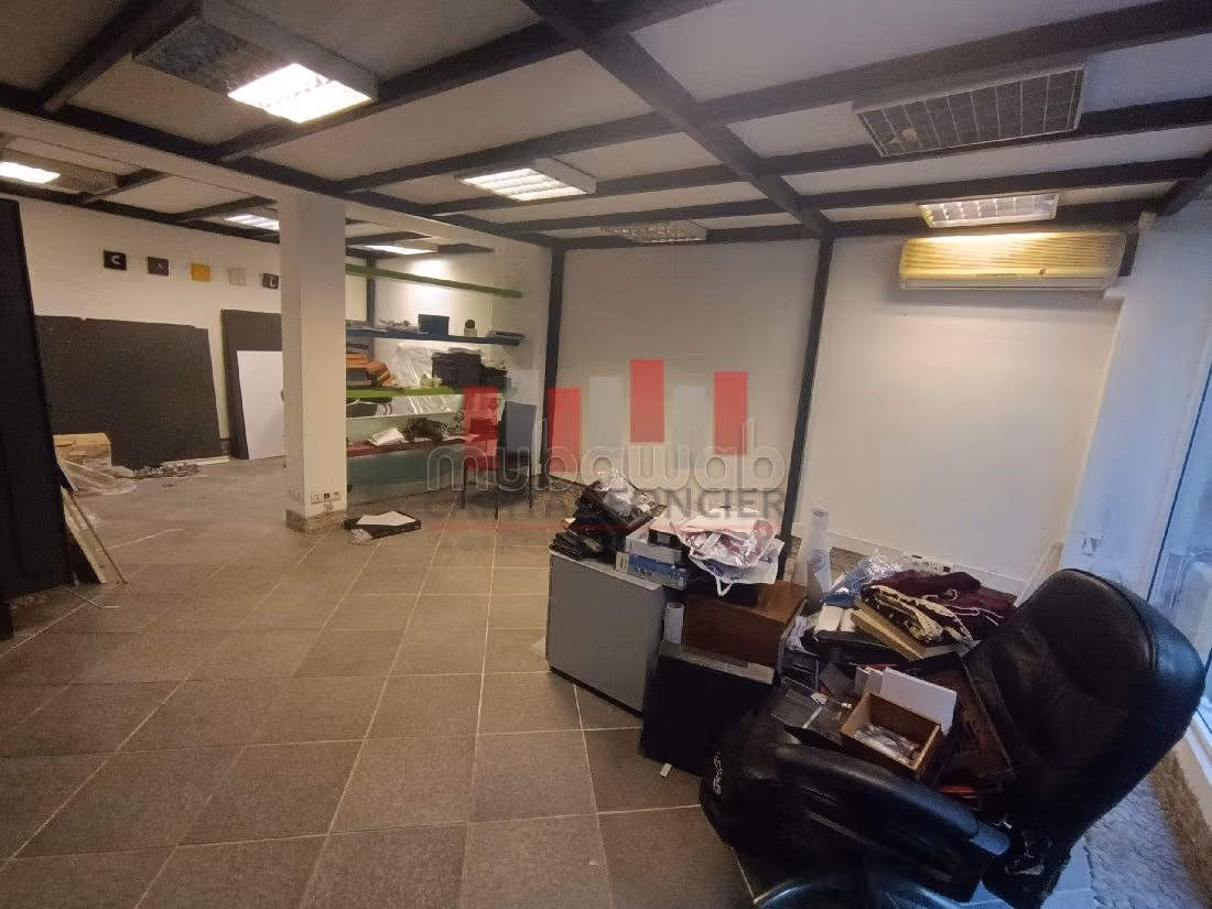 Ufficio disponibile in affitto. Superficie di 351 m²