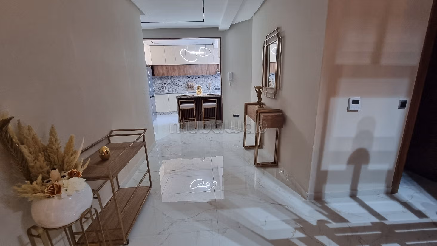 Piso en alquiler en Riyad. Area 100 m². Bien amueblado