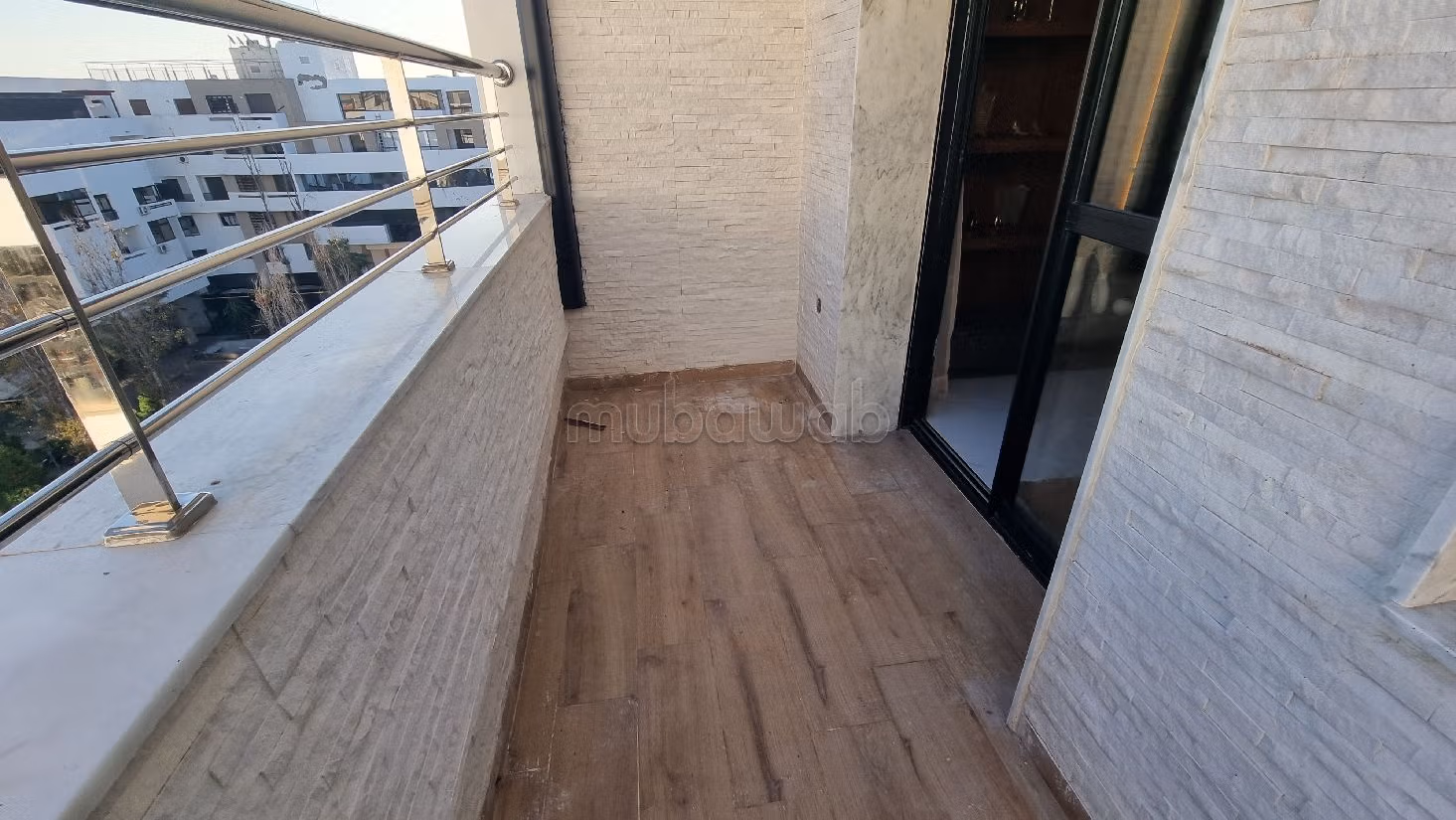 Piso en alquiler en Riyad. Area 100 m². Bien amueblado