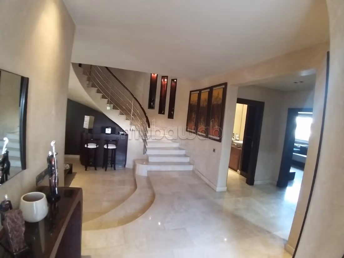 Villa de lujo en venta en Ain Diab. 7 habitaciones grandes. Bodega, gran terraza. 
