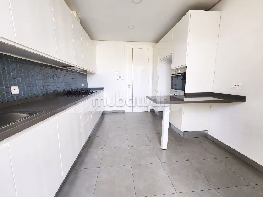 Nu te koop: appartementen in Racine. 3 Slaapkamers. Conciërge, open haard. 