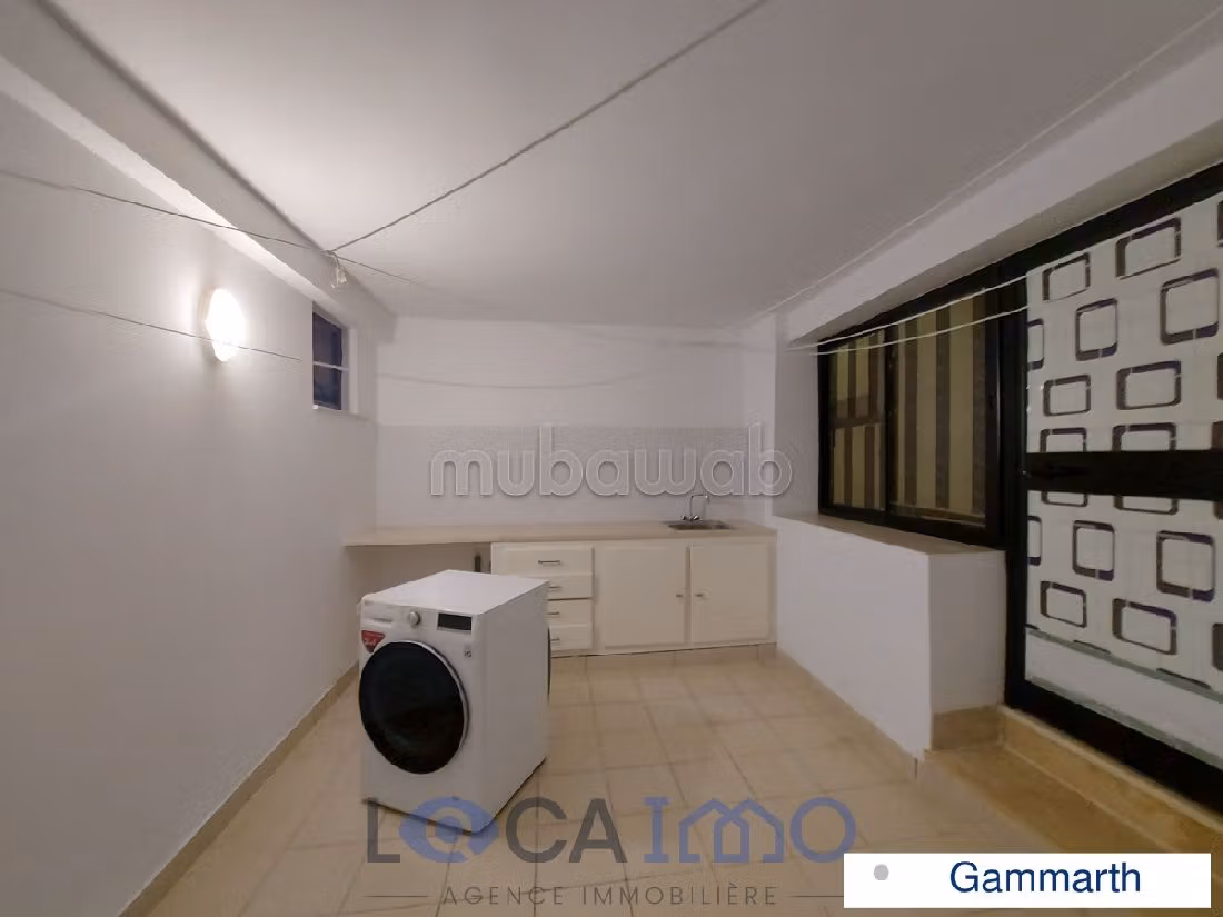 A louer un rez de chaussée de villa en S4 avec piscine à Gammarth