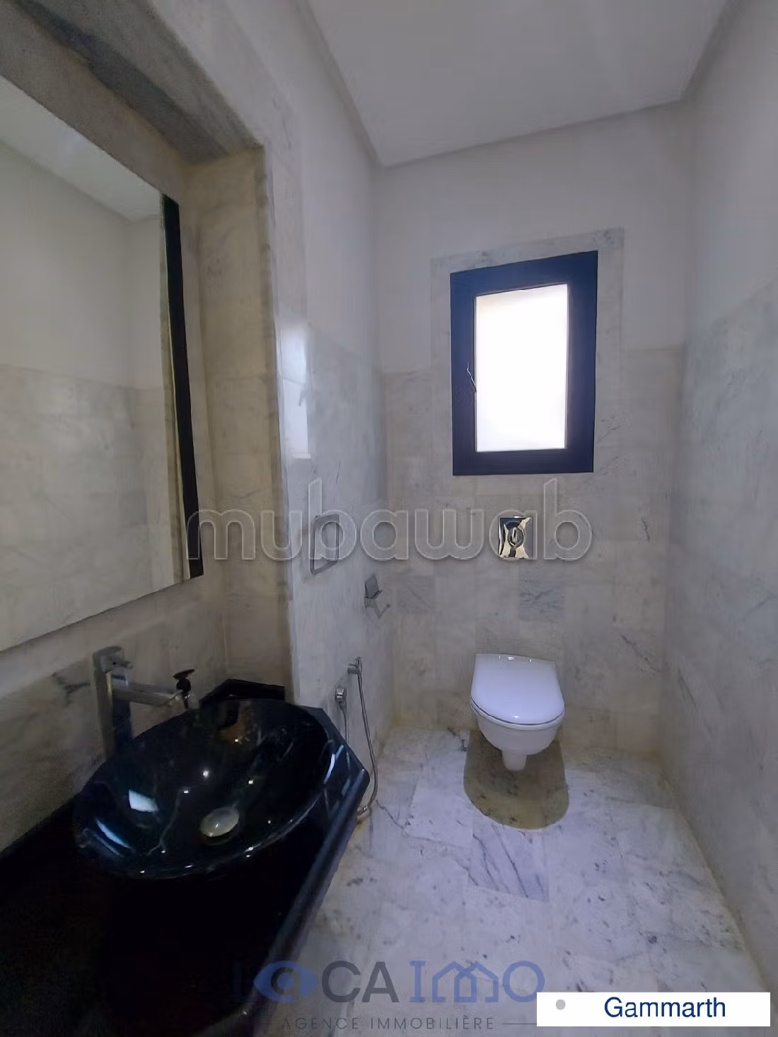 A louer un rez de chaussée de villa en S4 avec piscine à Gammarth