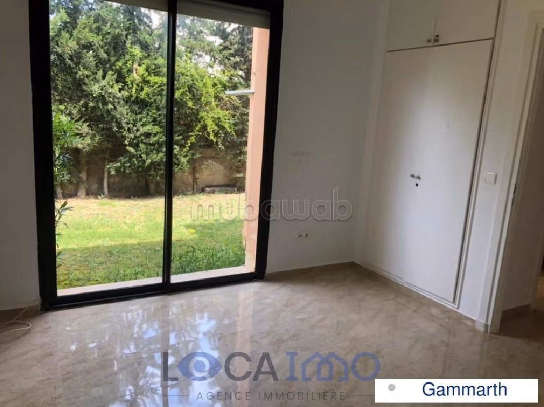 A louer une villa en S3 avec piscine à Gammarth