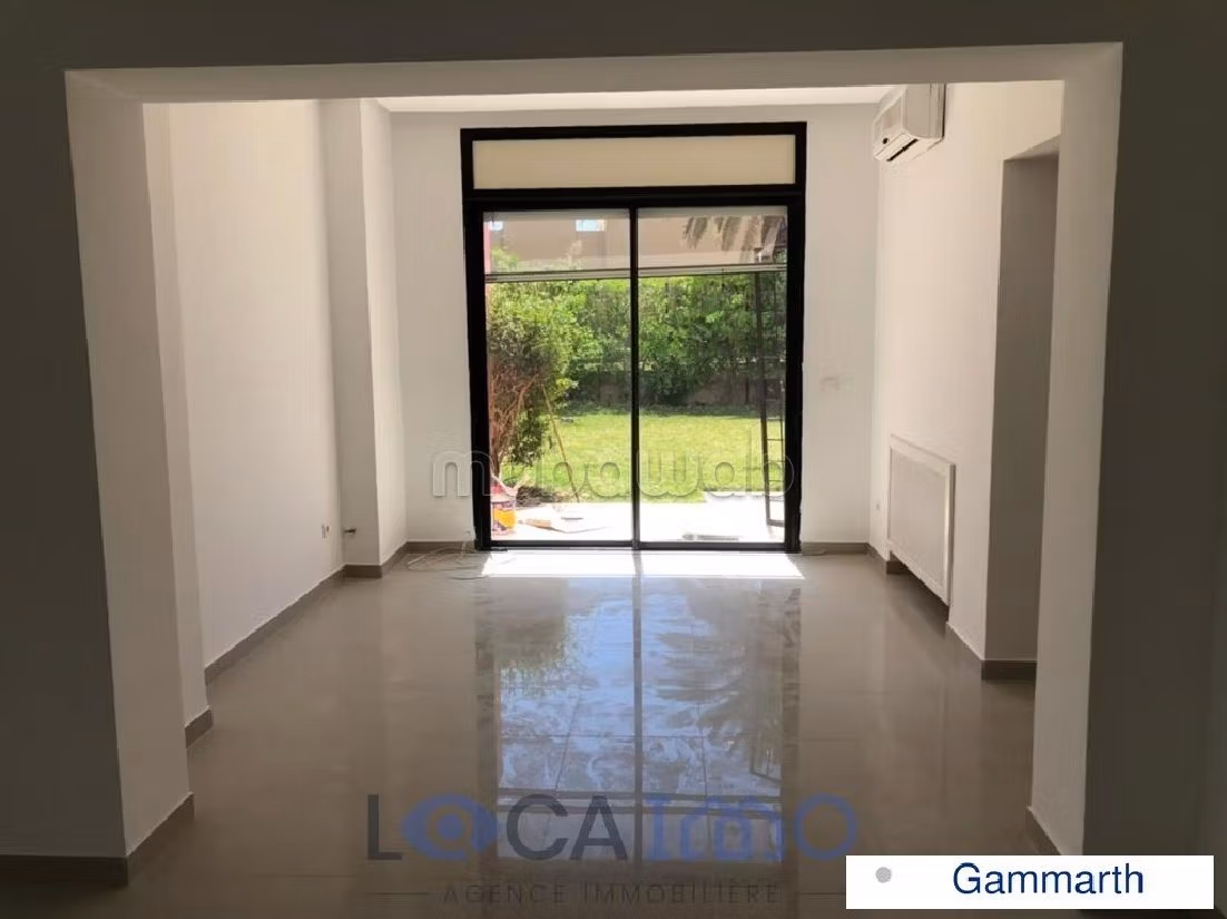 A louer une villa en S3 avec piscine à Gammarth