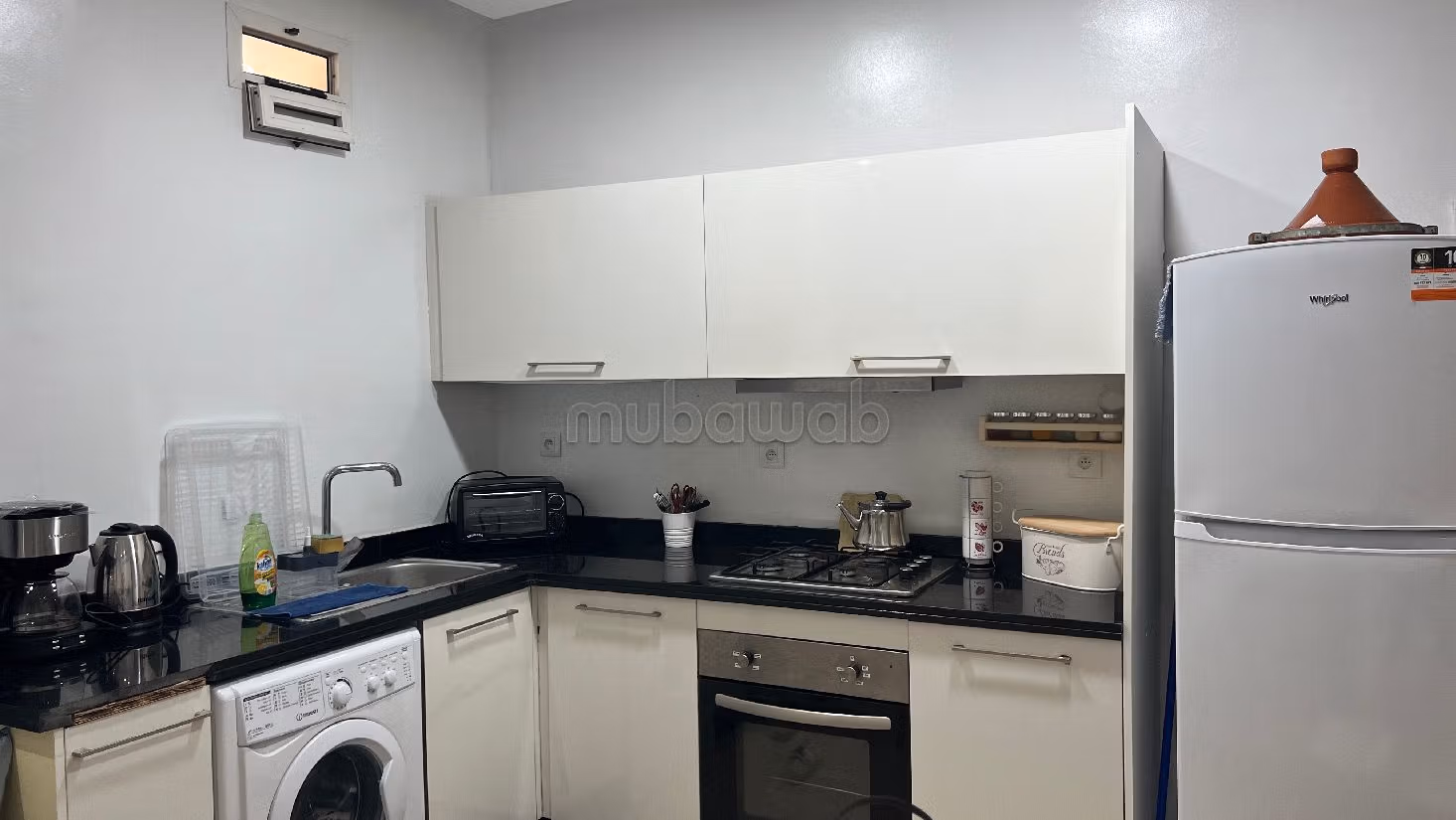 Huurappartementen beschikbaar in La Siesta. Totale oppervlakte 40 m². Met lift en tuin.