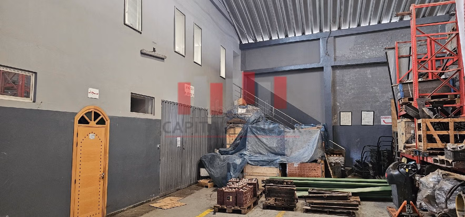 Hangar industriel de 1200 m de surface idéal pour production ou stockage a ain sebaa Coté Mc do bld mly ismail a la location