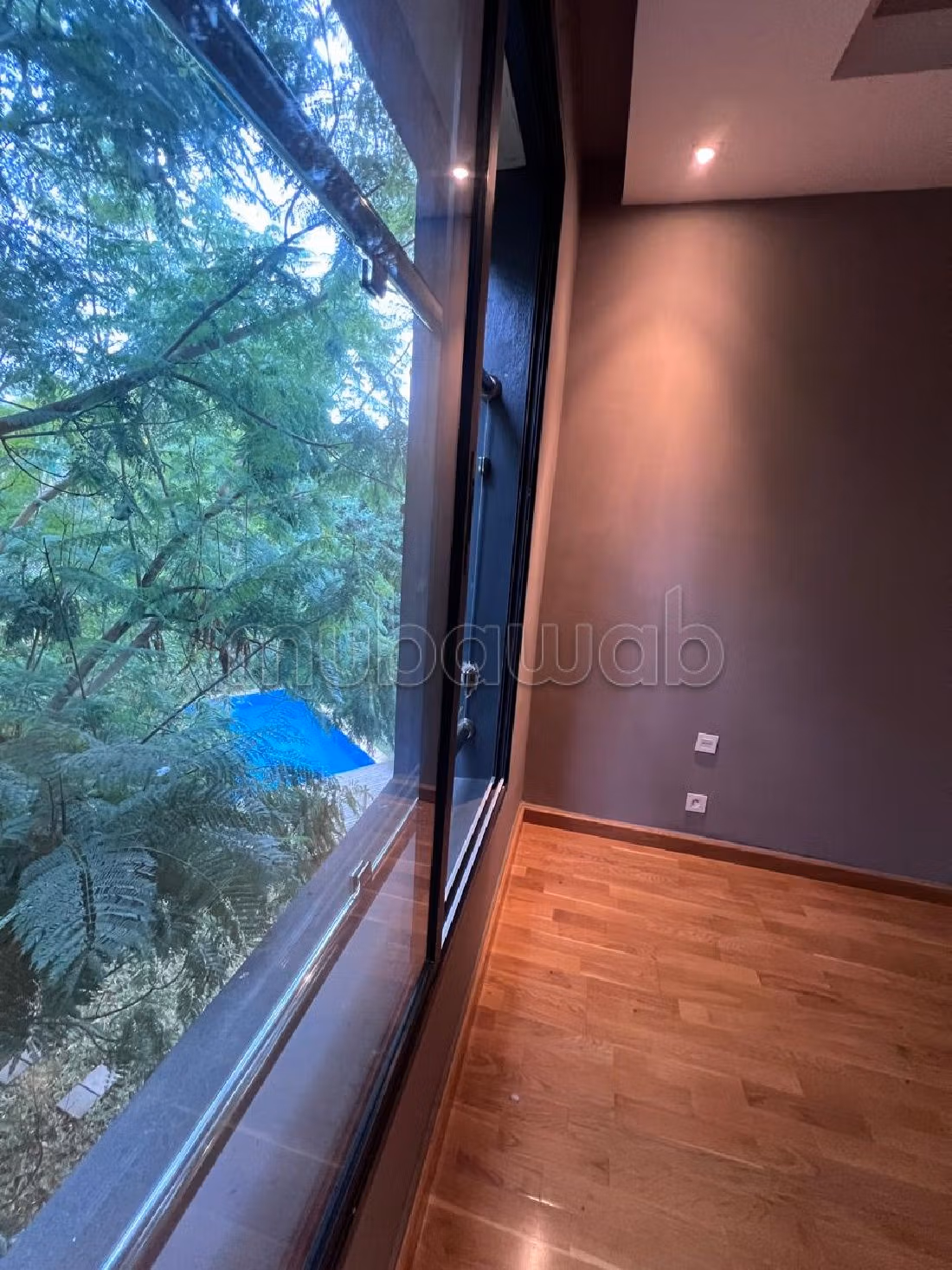 Se vende villa de lujo. 4 bonitas habitaciones. Chimenea operativa, propiedad con piscina. 