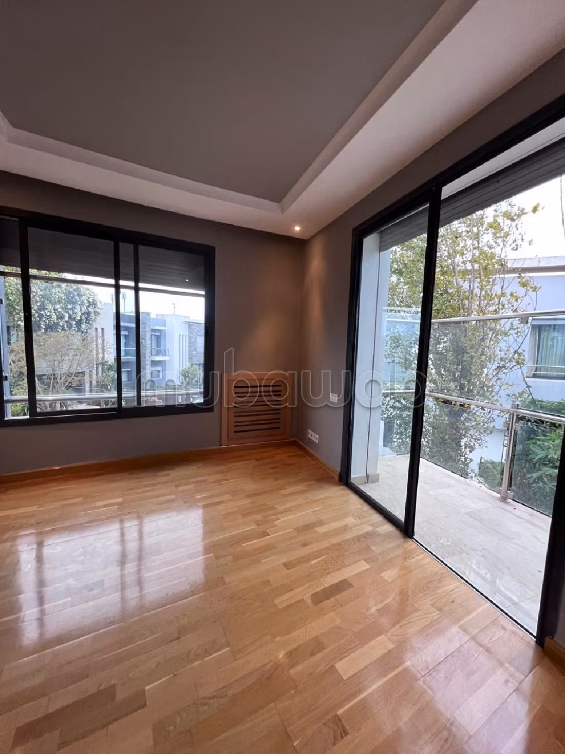 Se vende villa de lujo. 4 bonitas habitaciones. Chimenea operativa, propiedad con piscina. 