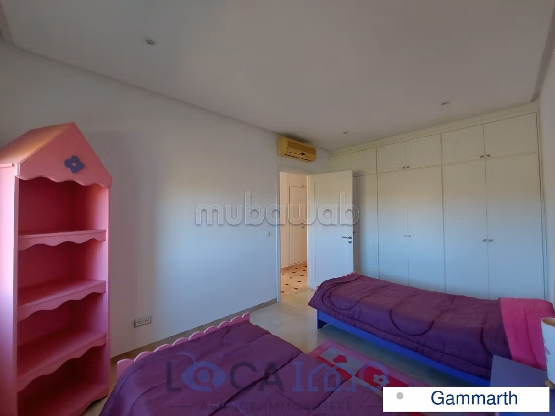 A louer un étage de villa meublé en S3 à Gammarth