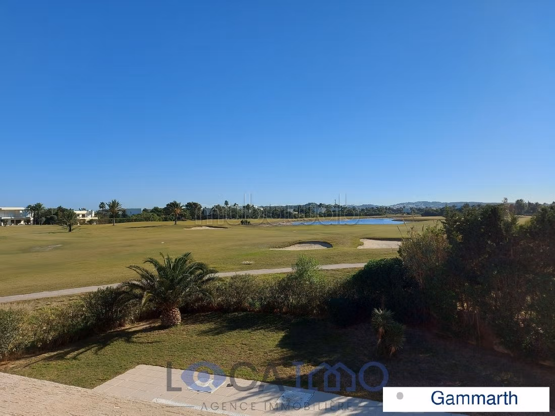 A louer un étage de villa meublé en S3 à Gammarth