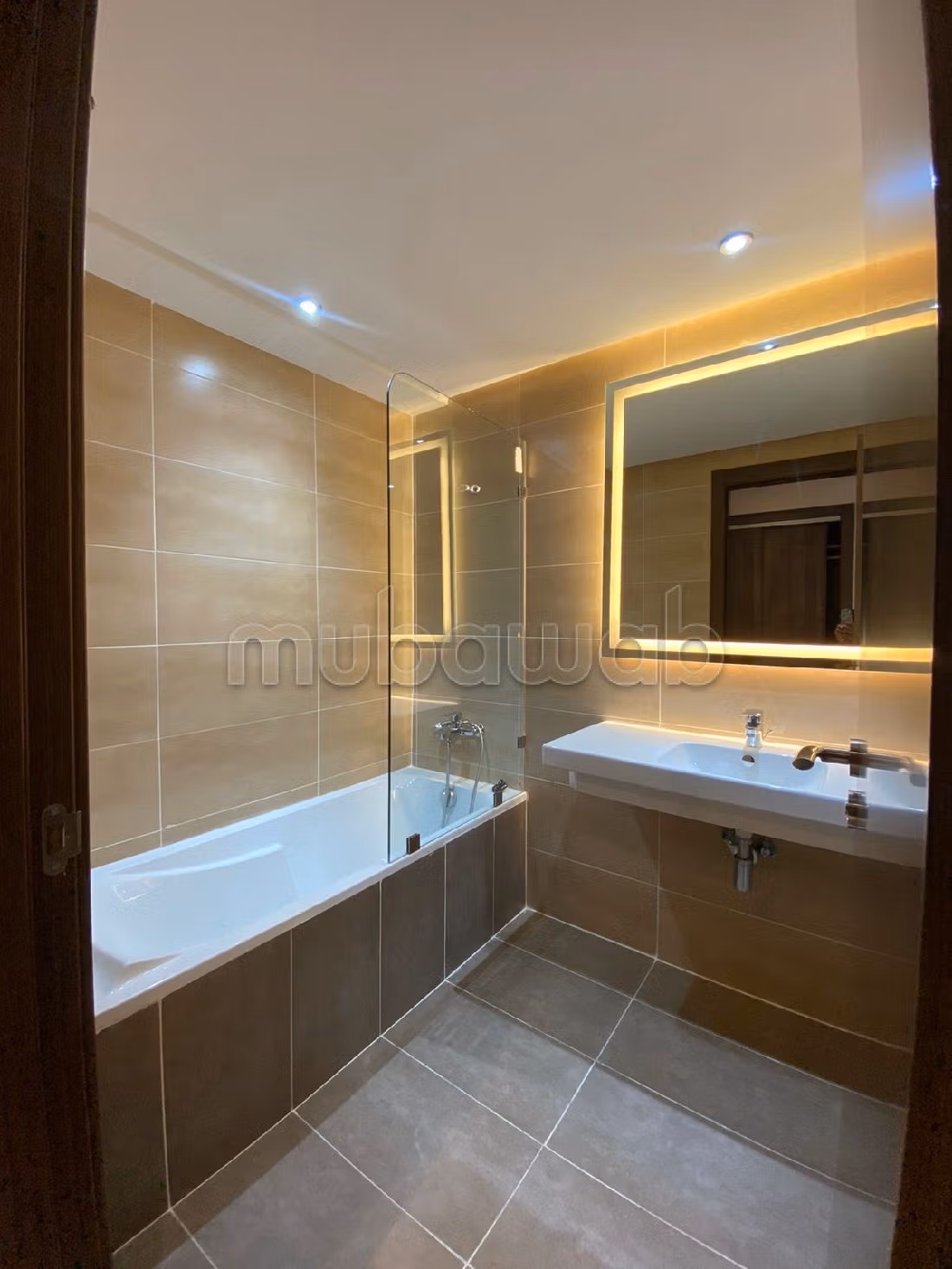 Apartment for rent in De La Plage. 2 lovely rooms. Fully furnished.