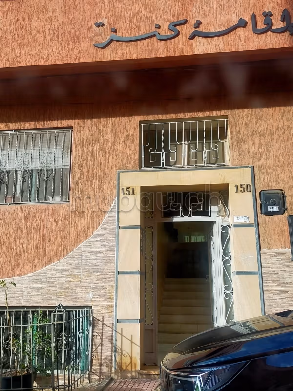 Sell apartment in Sidi Maarouf. Small area 108 m². Well equipped kitchen