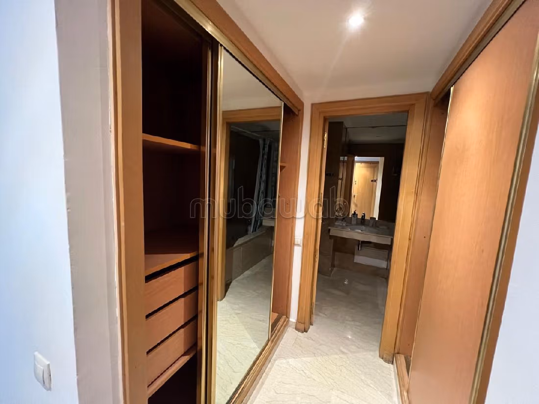 Rent an apartment in Route de Safi. 4 rooms. Dressing room