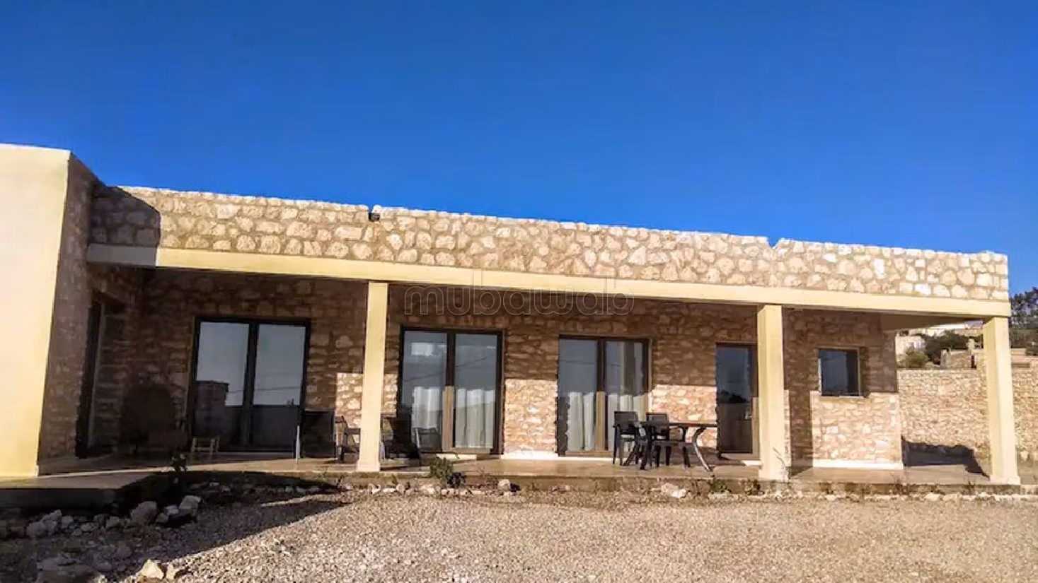 فيلات و منازل فاخرة للكراء ب سيدي كاوكي. 1 جزء. حديقة وشرفة.