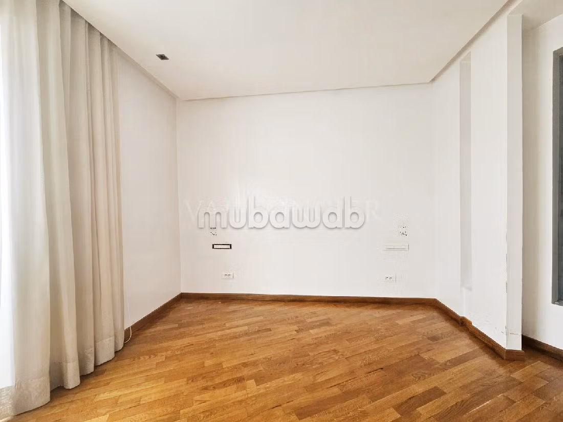 Location Somptueux appartement 3chambres avec terrasse dernier étage, Racine