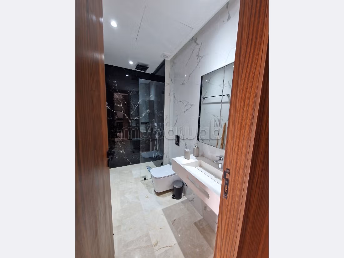 شقة رائعة للايجار بالأميرات. 1 جزء. مفروشة. 