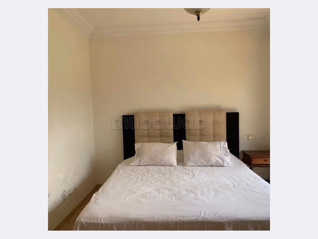 فيلا ممتازة للبيع بحي كاليفورنيا. 4 غرف ممتازة. باب متين،إقامة مؤمنة. 