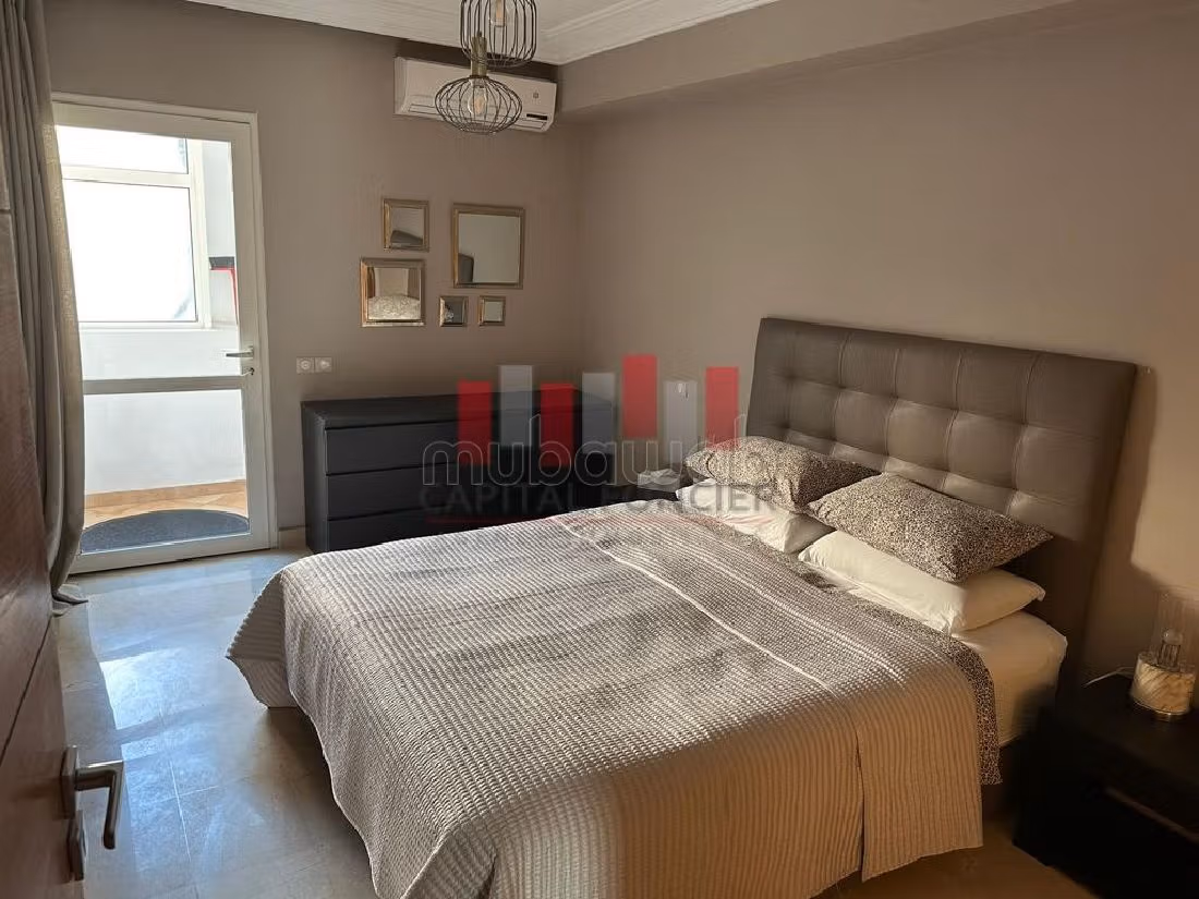 Beautiful apartment for sale in Racine. 3 beautiful rooms. Carpark and terrace